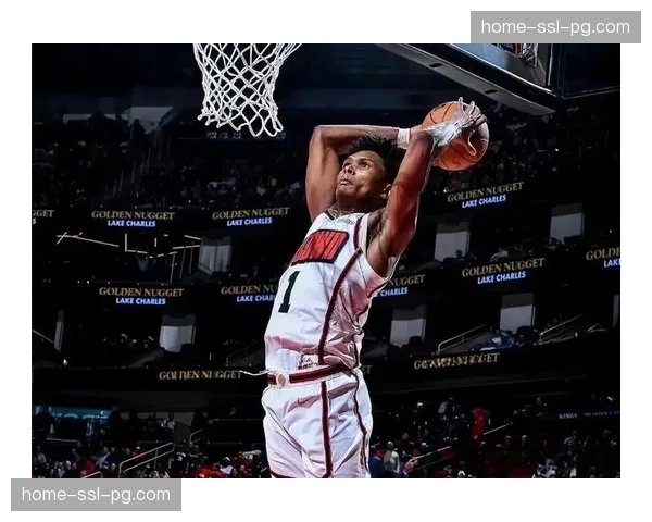 联盟公布三月最佳防守球员候选名单，场均抢断与干扰投篮成关键数据