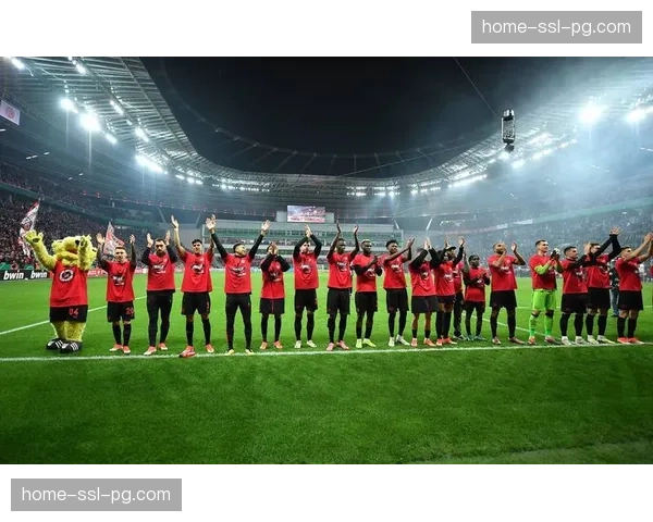 阿隆索与勒沃库森的两年:复盘一支不败之师如何在本月提前五轮锁定沙拉盘 阿隆索与勒沃库森的两年:复盘一支不败之师如何在本月提前五轮锁定沙拉盘